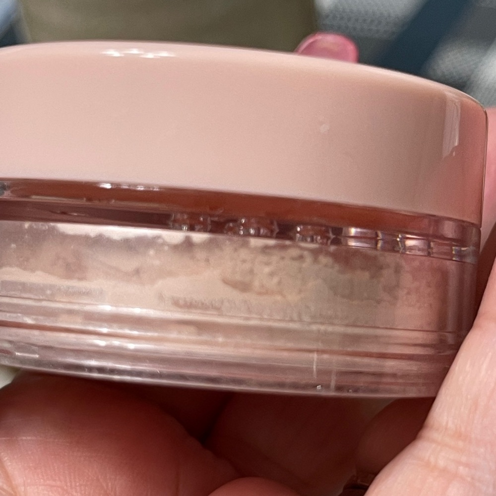 BASIC BEAUTY Translucent Setting Powder - Picture 4 of 10
